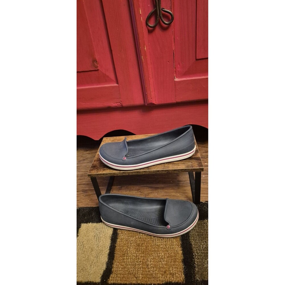 Crocs Womens 8 Crocband Flat Navy Blue Ballet Slip On Shoes Lightly Worn EUC